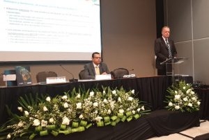 Heriberto Nascimento e Andreas Bergmann (em pé)